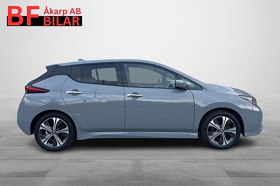 Nissan Leaf 10 of 22