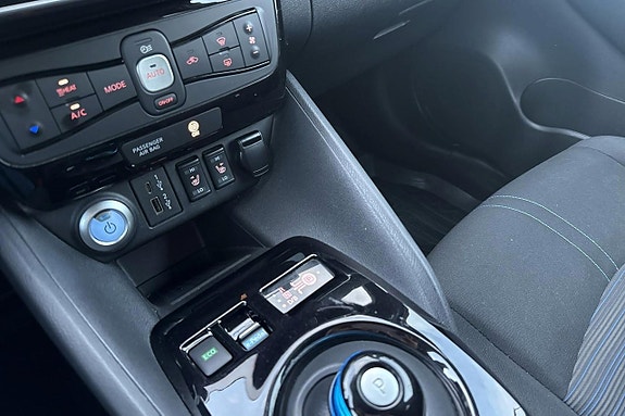 Nissan Leaf 19 of 22