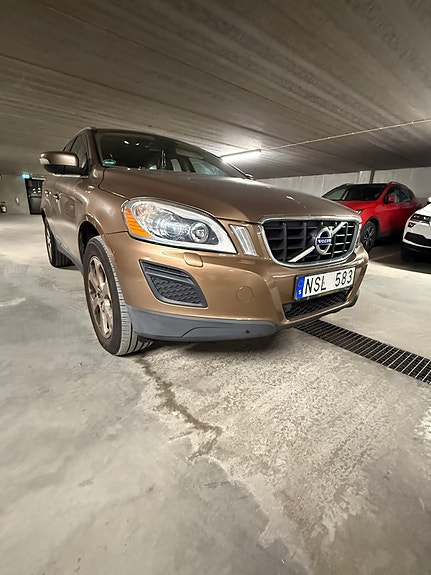 Volvo XC60 3 of 10