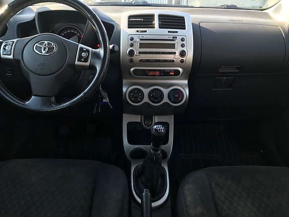 Toyota Urban Cruiser 9 of 10