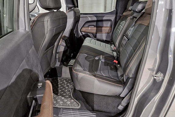 Volkswagen Amarok 14 of 14