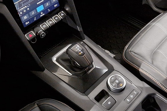 Volkswagen Amarok 13 of 14