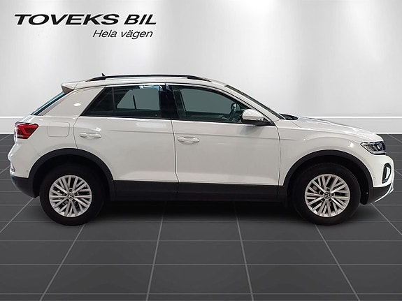 Volkswagen T-Roc 6 of 10