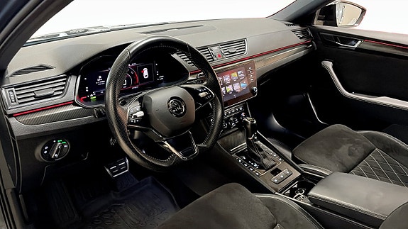 Skoda Superb 8 of 27