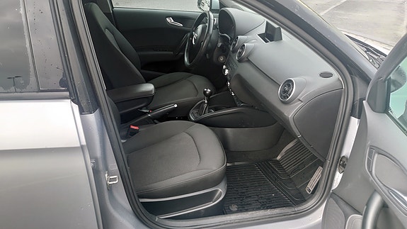 Audi A1 4 of 8