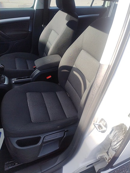 Skoda Octavia Scout 10 of 14