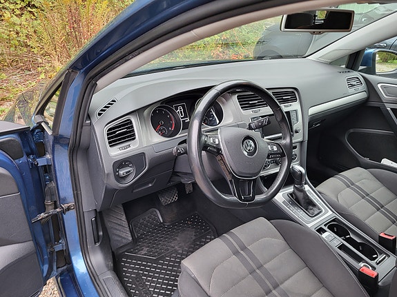 Volkswagen Golf VII 3 of 3