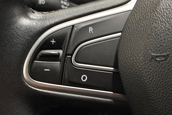 Renault Megane 21 of 24