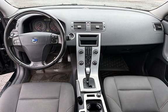 Volvo V50 10 of 12