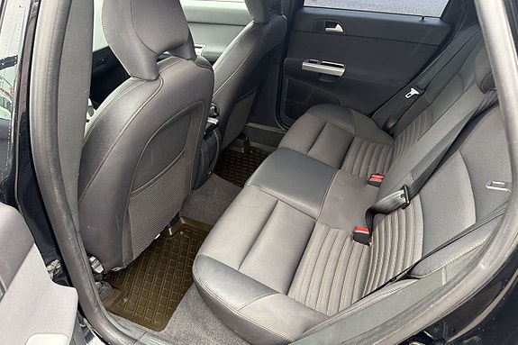 Volvo V50 9 of 12