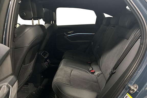 Audi Q8 14 of 30