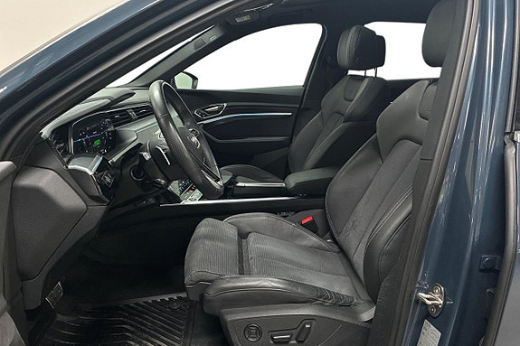 Audi Q8 13 of 30