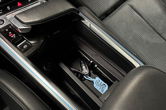 Audi Q8 27 of 30