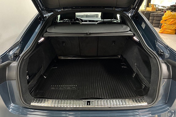 Audi Q8 10 of 30