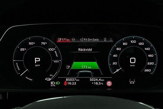 Audi Q8 16 of 30