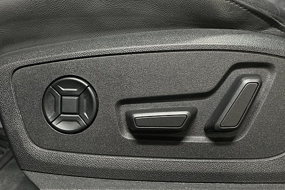 Audi Q8 30 of 30