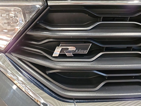 Volkswagen T-Roc 13 of 14