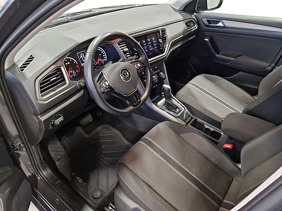 Volkswagen T-Roc 6 of 14