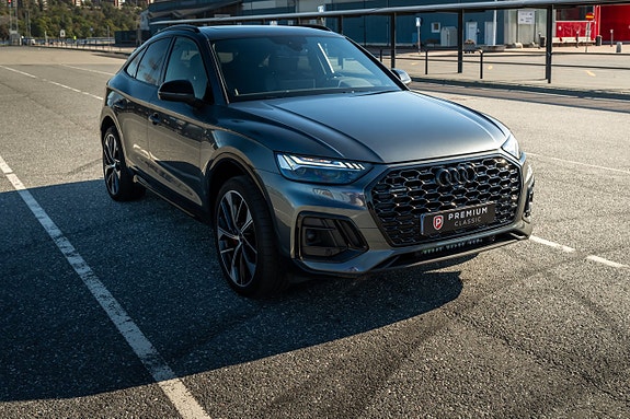 Audi Q5 2 of 30