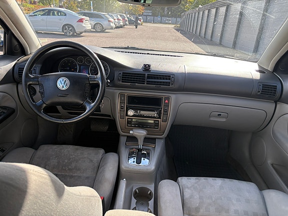 Volkswagen Passat 7 of 8