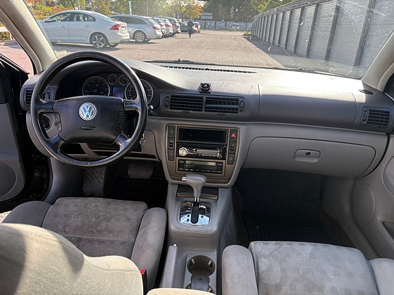 Volkswagen Passat 8 of 8