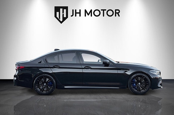 BMW M5 8 of 29