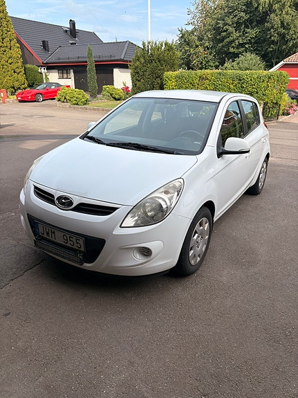 Hyundai i20 4 of 7