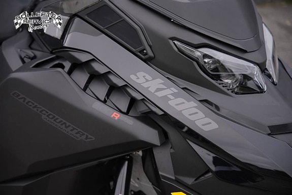 SKI-DOO BACKCOUNTRY ADRENALINE 146 600R E-TEC -26 9 of 11