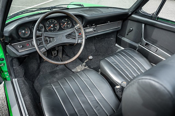 Porsche 911 Targa 25 of 30