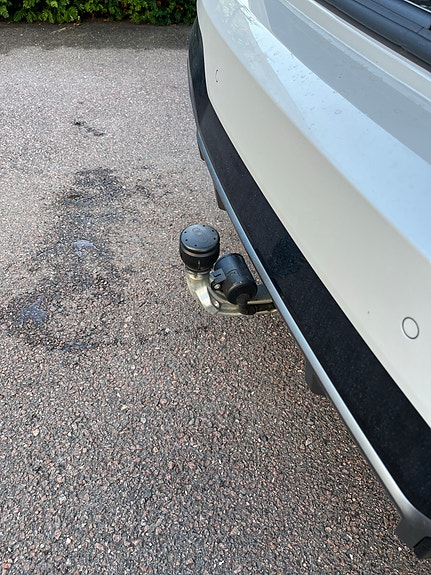 BMW iX3 9 of 19