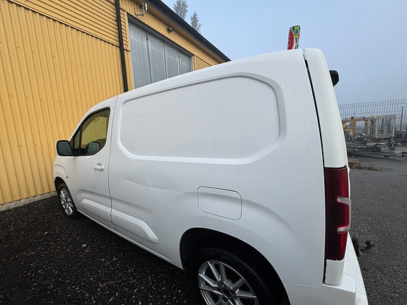Peugeot Partner 8 of 11