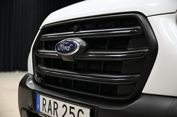 Ford Transit 2 of 27