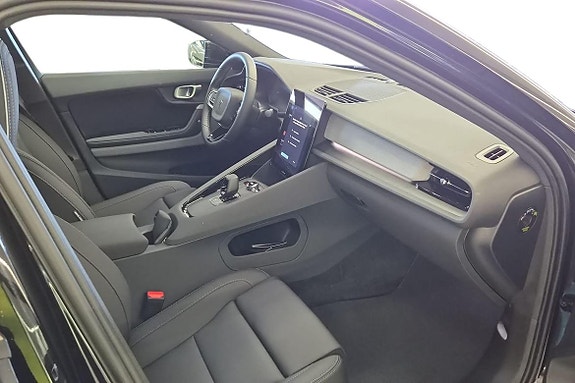 Polestar 2 8 of 23