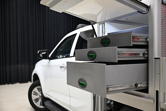 Isuzu D-max 7 of 30