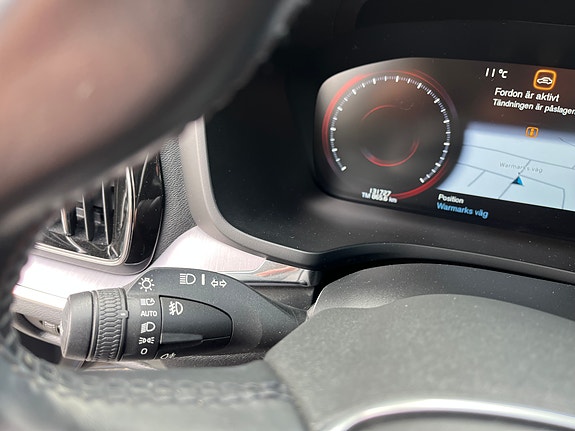 Volvo V60 Cross Country 11 of 17