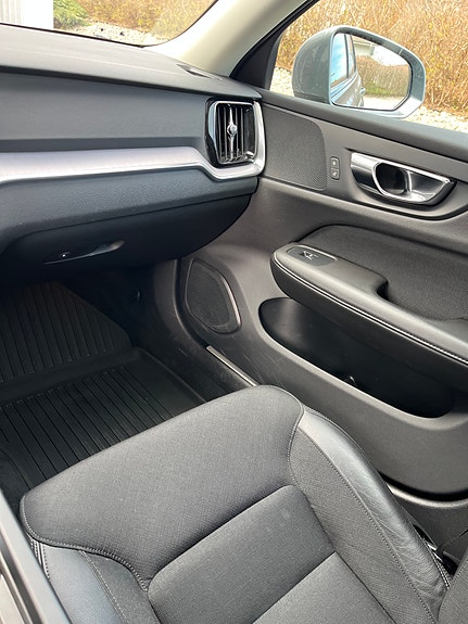 Volvo V60 Cross Country 13 of 17