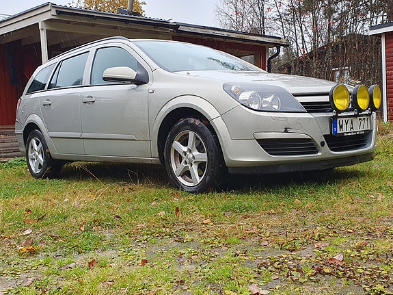 Opel Astra 4 of 9