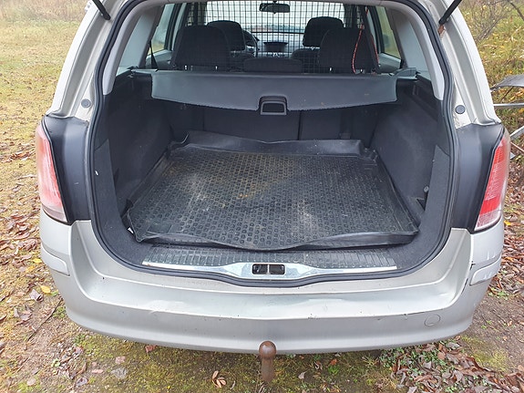 Opel Astra 9 of 9
