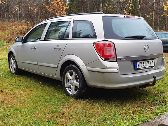 Opel Astra 6 of 9