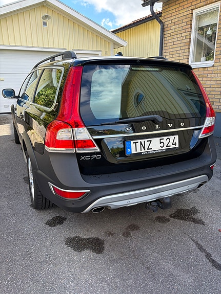 Volvo XC70 4 of 10