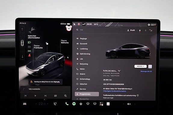 Tesla Model Y 21 of 27