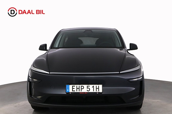 Tesla Model Y 2 of 27