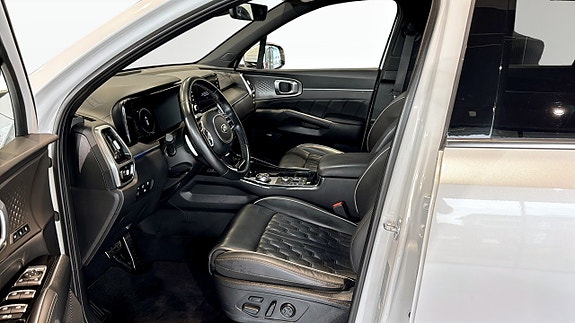 Kia Sorento 6 of 11