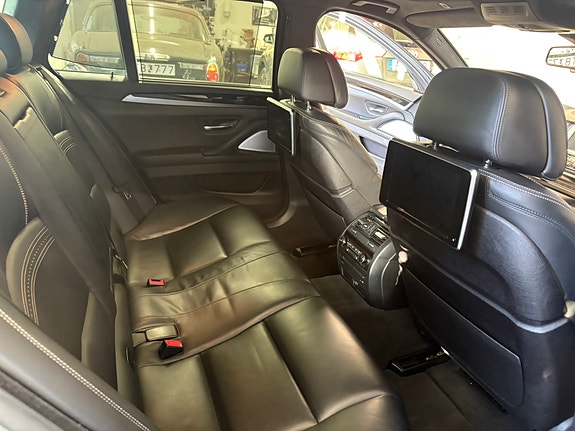 BMW M550d 8 of 11