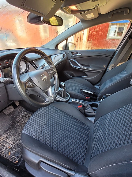 Opel Astra 5 of 8
