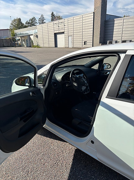 Opel Corsa 3 of 6