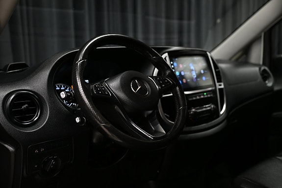 Mercedes-Benz Vito 119 13 of 30