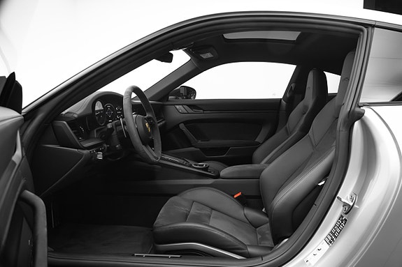 Porsche 911 9 of 30