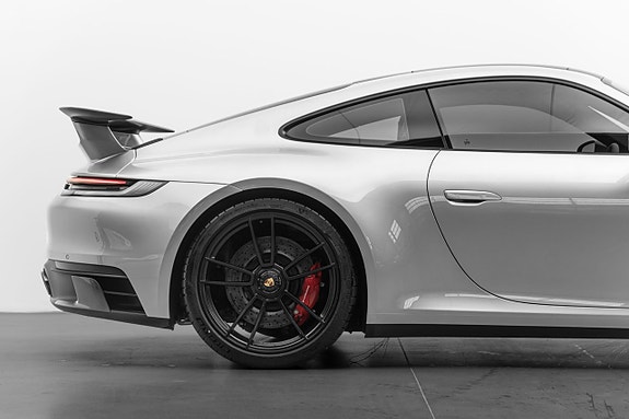 Porsche 911 6 of 30