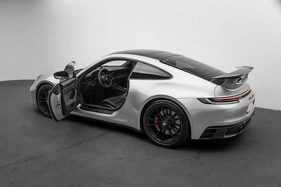 Porsche 911 8 of 30
